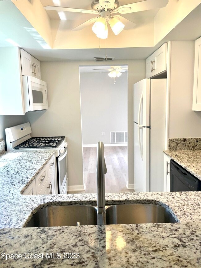 Building Photo - 179 Shell Pl