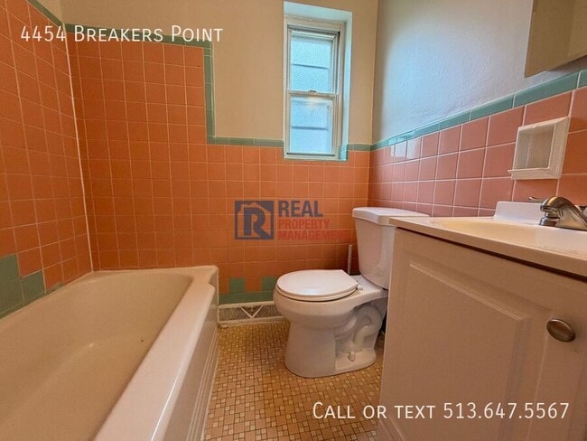 Building Photo - 4454 Breakers Point