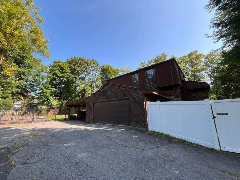 Primary Photo - 12 Pawtuxet Ave