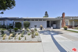 Building Photo - 2672 Veteran Ave