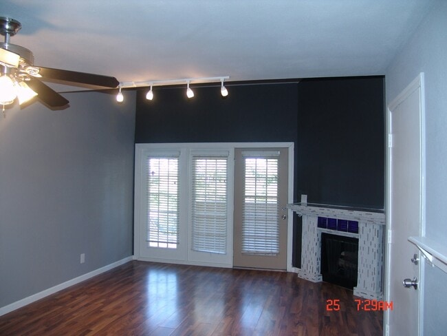 Photo - 30 East Brown Road, Unit 2052 Apartment