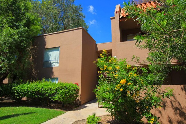 Interior Photo - El Dorado Apartments