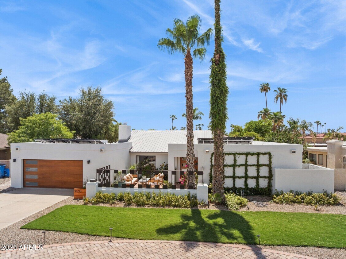 Primary Photo - 16213 N 63rd Pl