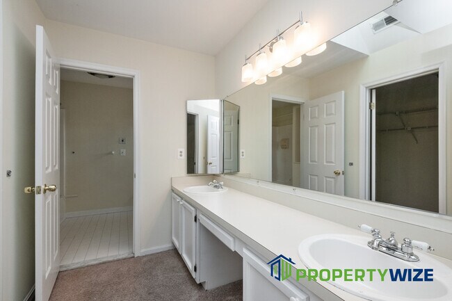 Building Photo - 3903 Log Trail Way