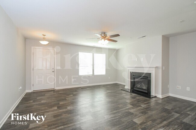 Foto del edificio - 335 Inlet Pl Dr