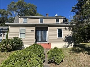 Building Photo - 2465 Hartford Ave