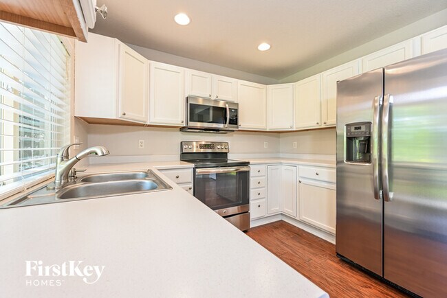 Building Photo - 6339 Westview Cir