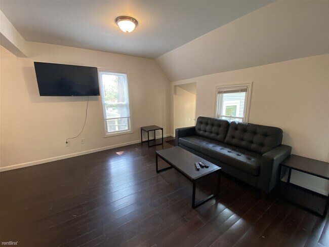 Building Photo - 12 br, 6.5 bath House - 724 Arch St