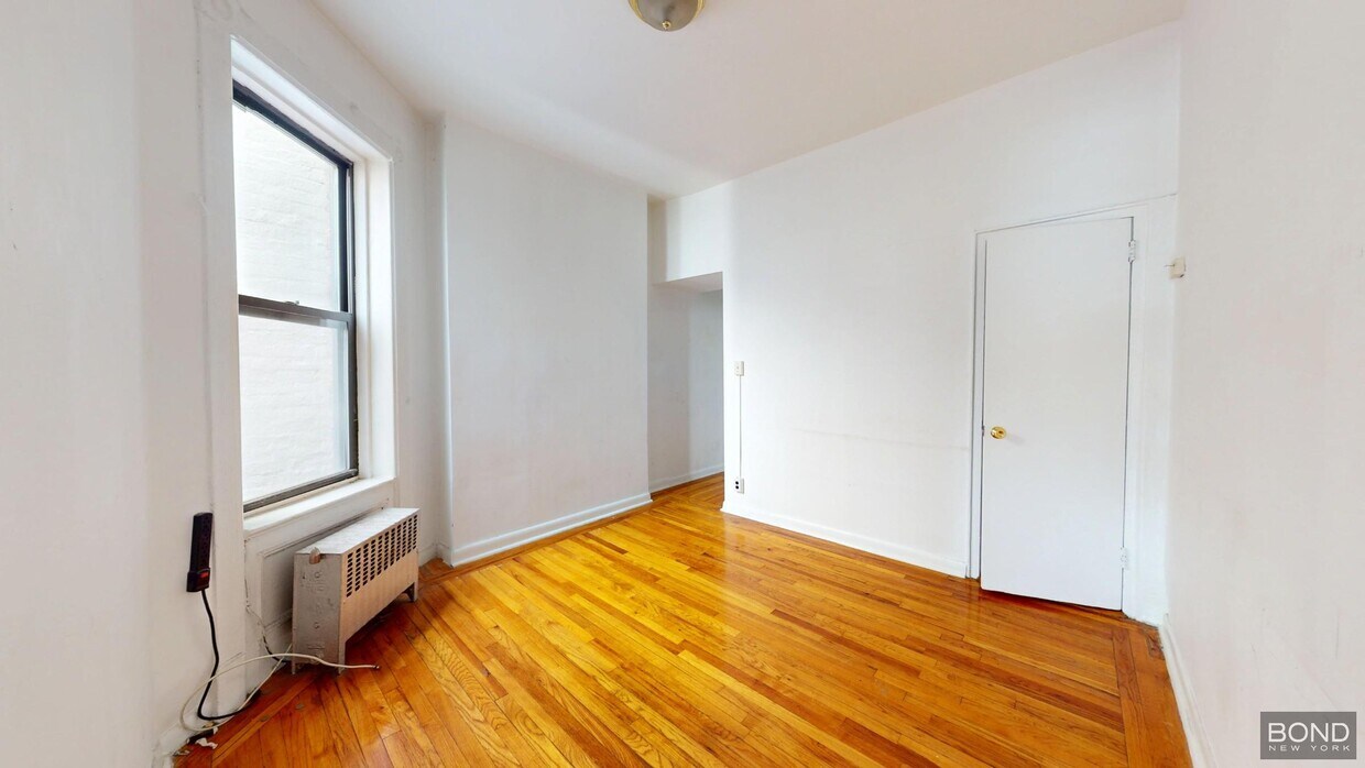Primary Photo - 166 W 83rd St