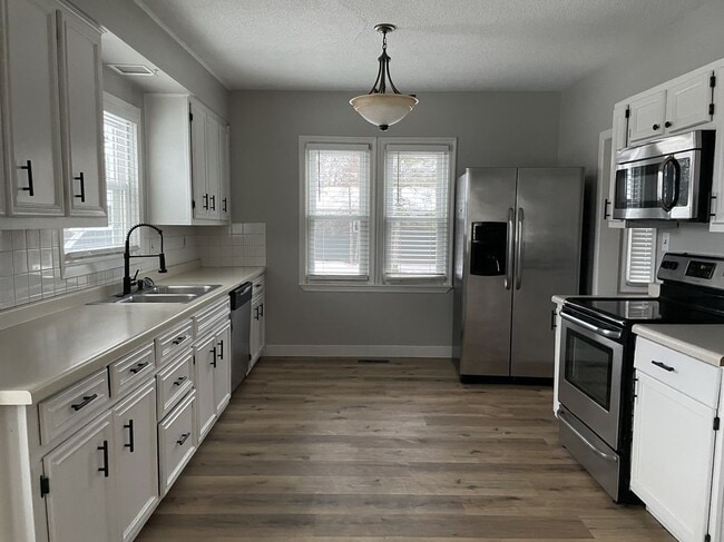 Foto del edificio - 304 S 1st St