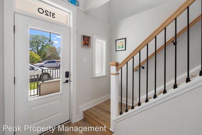 Building Photo - 4 br, 3.5 bath House - 3120 N St.