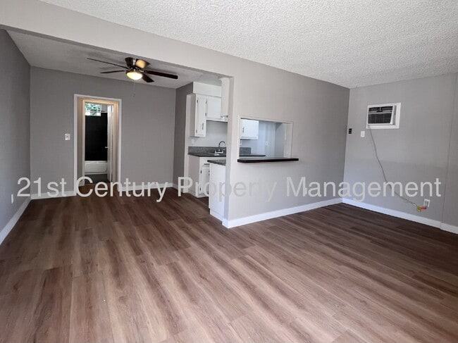 Building Photo - Spacious 1 Bedroom Ground Level Apartment - Downey