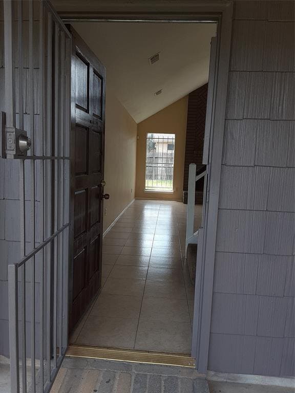Building Photo - 16718 Village Trace Dr