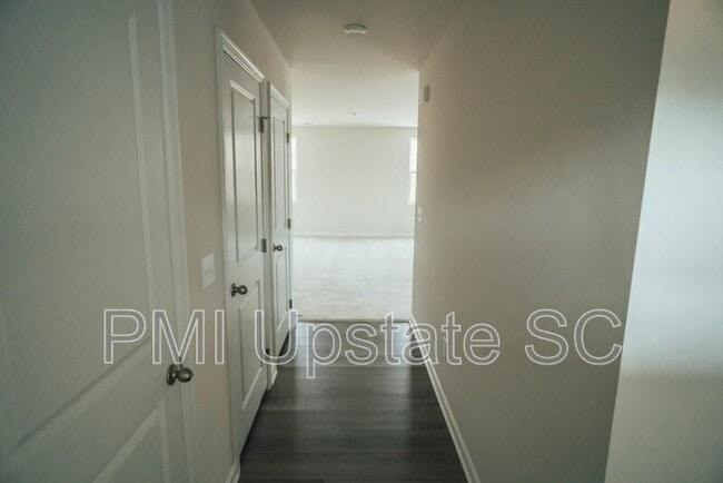 Building Photo - 132 Wls Sta Rd