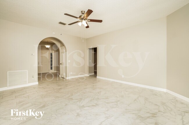 Building Photo - 18908 Pebble Run Way