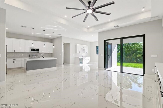 Foto del edificio - 1561 NW 26th Pl