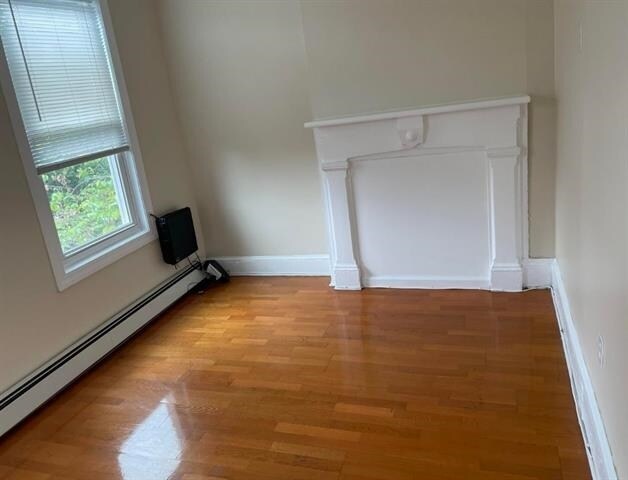 Foto del edificio - 281 Monmouth St