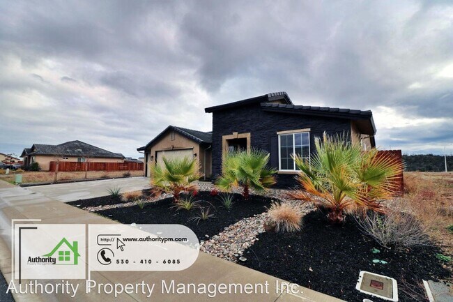 Foto del edificio - 4 br, 2 bath House - 4771 Lower springs Rd