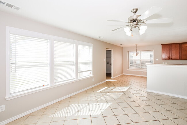 Building Photo - 9032 Wild Rose Ln