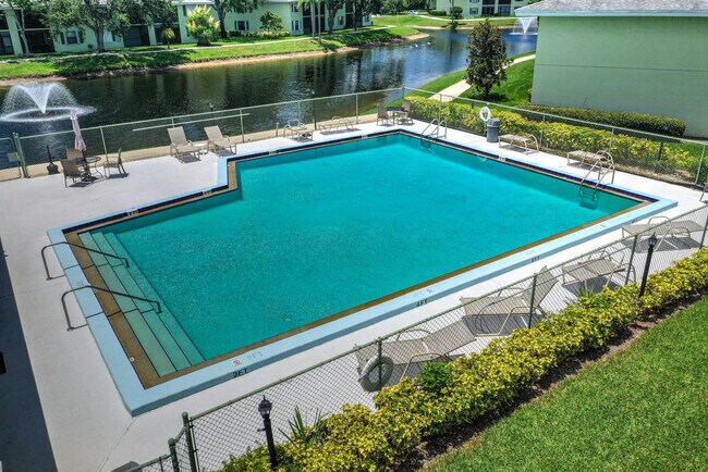 Foto del edificio - 601 Sabal Ridge Cir
