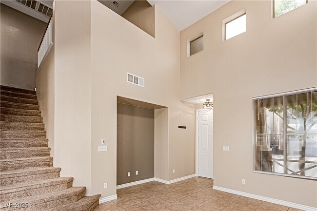 Foto del edificio - 8158 Altamont Ridge St