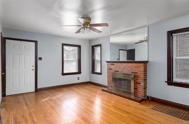 Building Photo - 6537 Mardel Ave