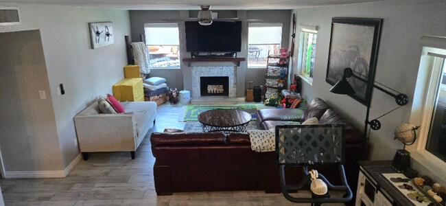 Foto del edificio - 2771 W Kent Dr