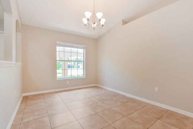 Building Photo - 11546 Lake Dr