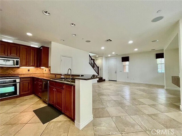 Foto del edificio - 26380 Fowler Dr