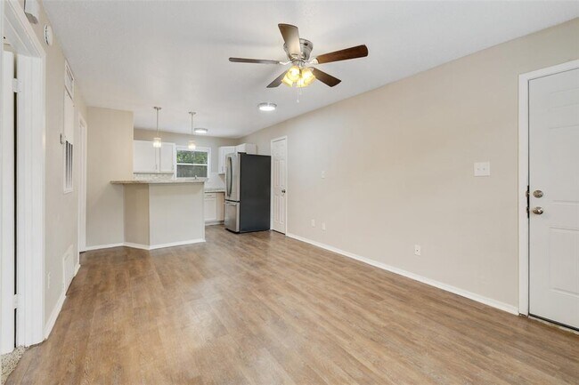 Foto del edificio - 1518 Broadmoor Dr