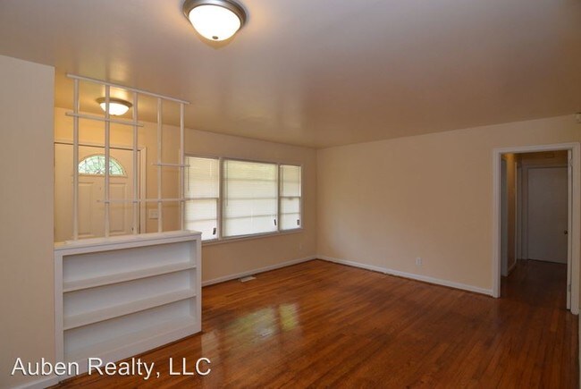 Building Photo - 4 br, 2 bath House - 1760 Cornell Drive