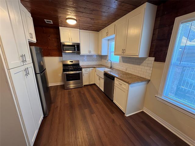 Foto del edificio - 2547 Sharon St