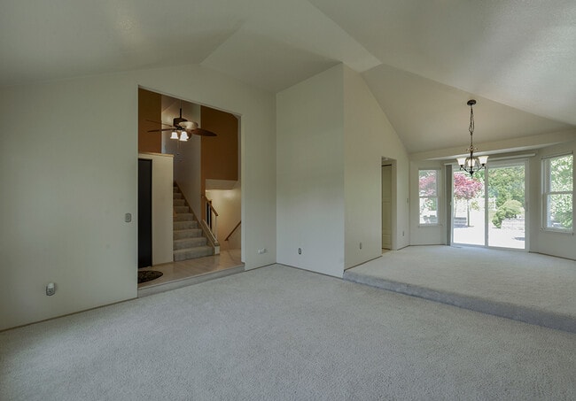 Building Photo - Comfortable Home located Kent's East Hill