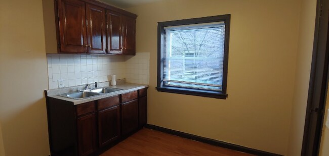 Foto del edificio - 4350 N 28th St