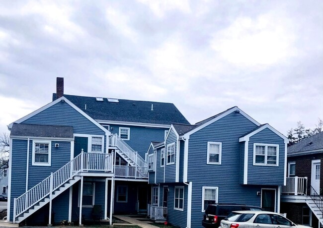 Building Photo - 84 Cabot St