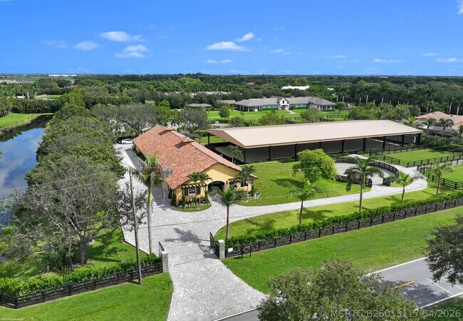 Foto del edificio - 4985 Stables Way