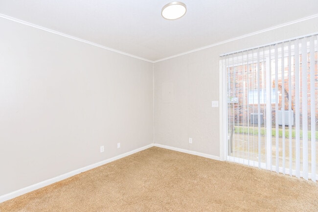 Building Photo - The Reserve