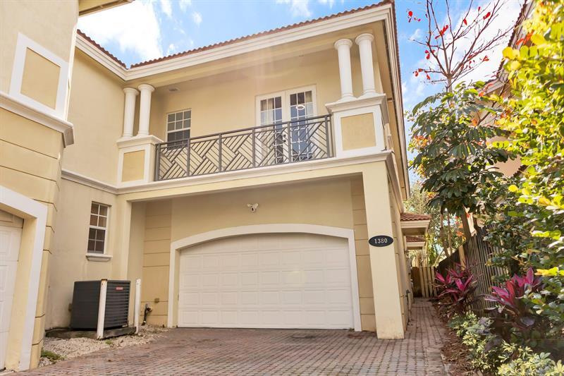 Foto principal - 1380 NE 24th St