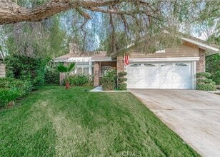 Building Photo - 27249 Sanford Way