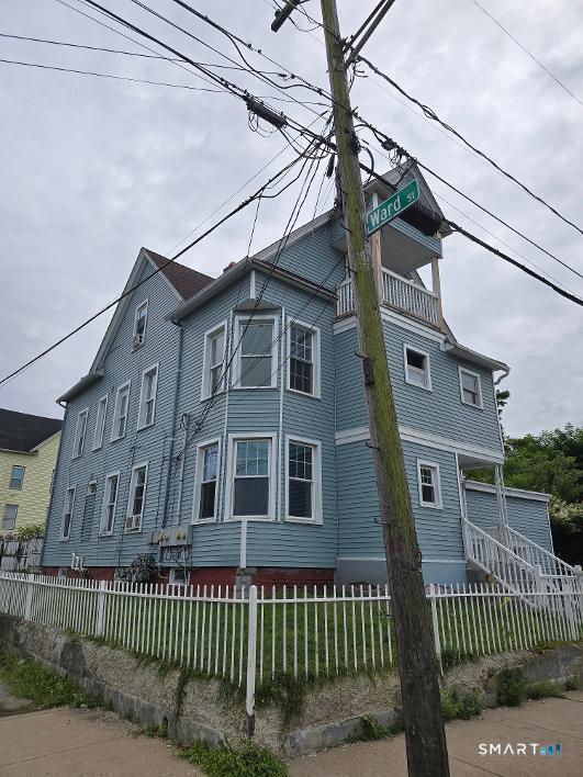 Building Photo - 274 Orange St