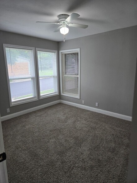 Foto del edificio - 3251 W Fuller Ave