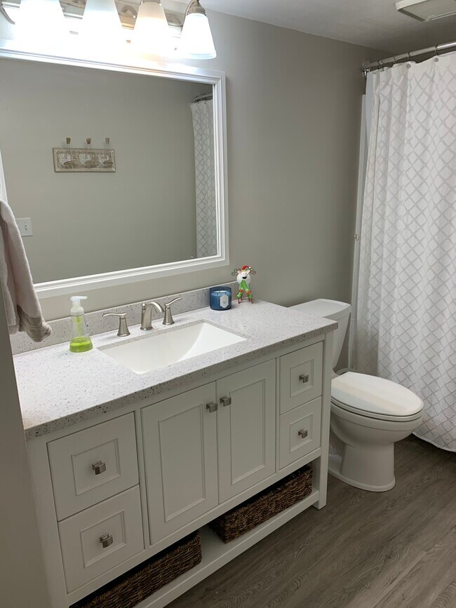 Foto del edificio - 8919 Cardinal Terrace