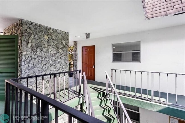 Foto del edificio - 336 SW 1st St
