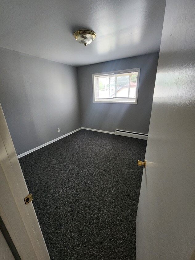 Building Photo - 6521