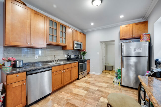 Kitchen - 1624 N Felton St
