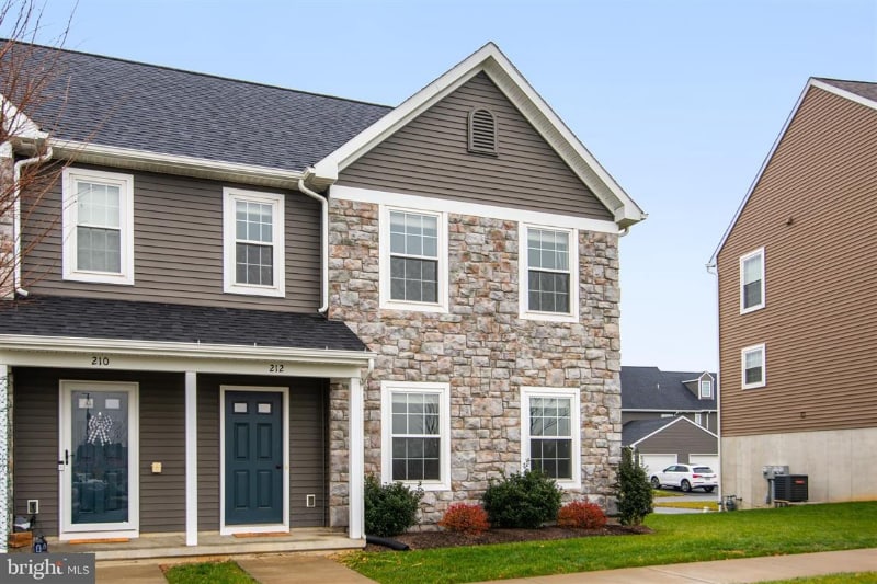 Foto principal - 212 Blackford Blvd