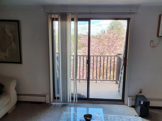 Living Room Balcony Access - 14 Tiffany Rd