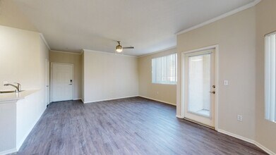 Interior Photo - Windemere at Sycamore Highlands