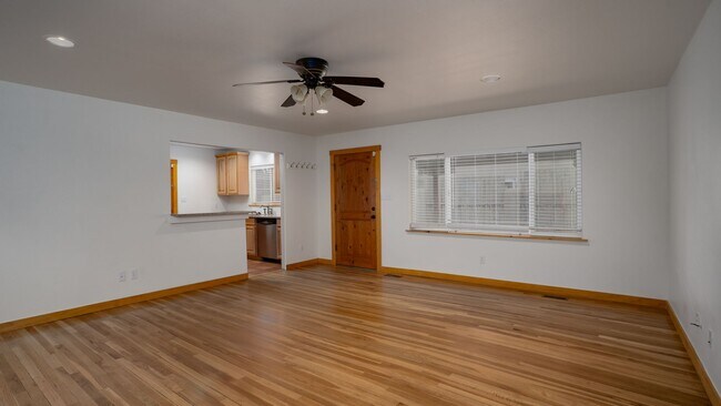 Foto del edificio - 524 A Juniper