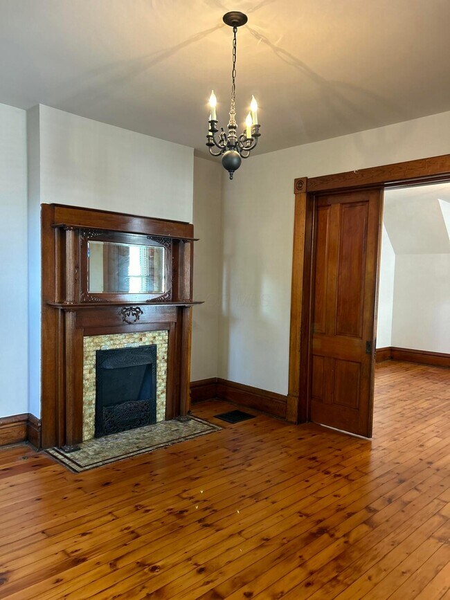 Foto del edificio - 118 E Kossuth St